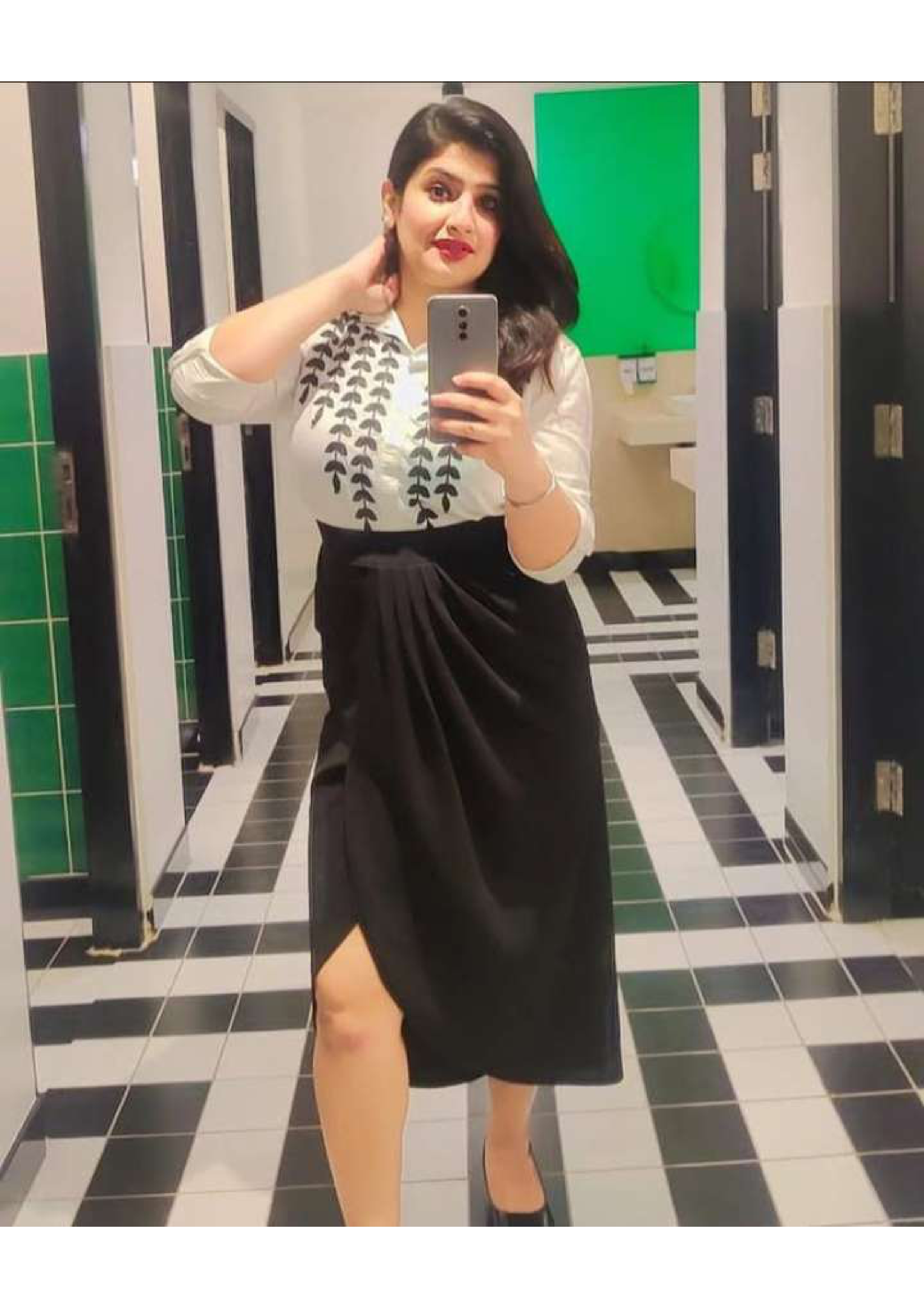 payal call girl service Goa - Club Cubana (Arpora) Goa